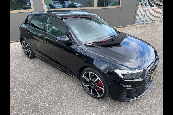 Audi A1 Sportback 40 TFSI S Line edition one Dealer onderhouden