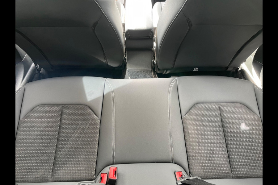 Audi A1 Sportback 40 TFSI S Line edition one Dealer onderhouden