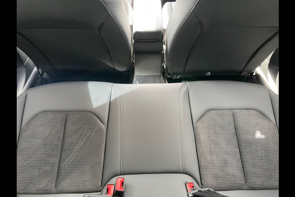 Audi A1 Sportback 40 TFSI S Line edition one Dealer onderhouden