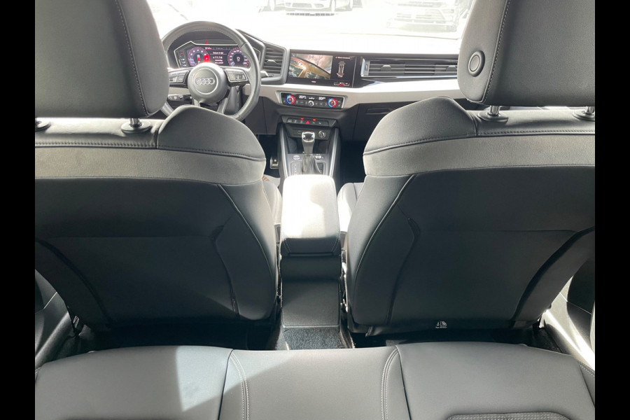 Audi A1 Sportback 40 TFSI S Line edition one Dealer onderhouden