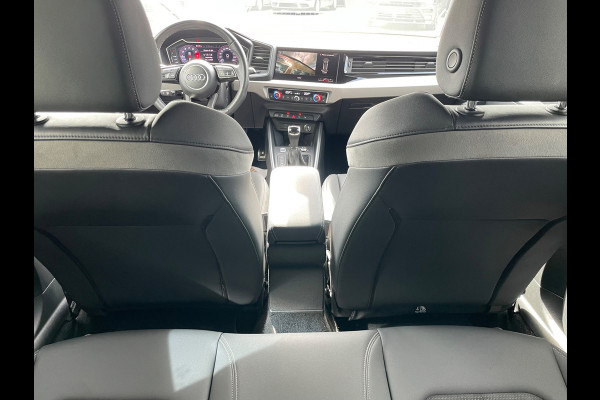 Audi A1 Sportback 40 TFSI S Line edition one Dealer onderhouden