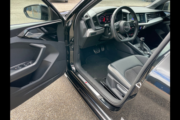 Audi A1 Sportback 40 TFSI S Line edition one Dealer onderhouden
