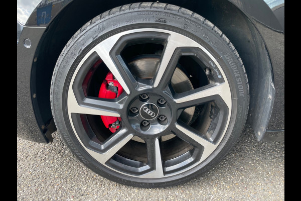 Audi A1 Sportback 40 TFSI S Line edition one Dealer onderhouden