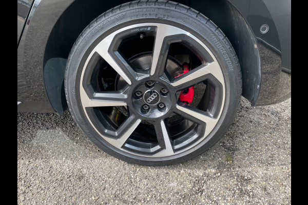 Audi A1 Sportback 40 TFSI S Line edition one Dealer onderhouden