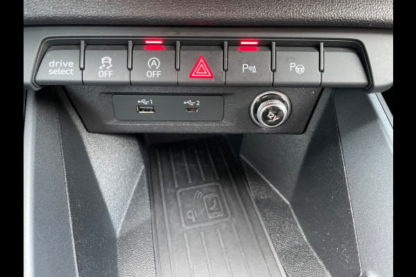 Audi A1 Sportback 40 TFSI S Line edition one Dealer onderhouden