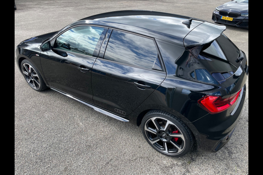 Audi A1 Sportback 40 TFSI S Line edition one Dealer onderhouden