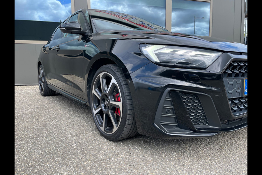 Audi A1 Sportback 40 TFSI S Line edition one Dealer onderhouden