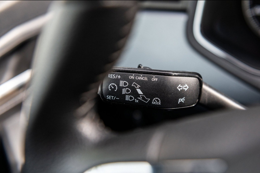 Seat Arona 1.0 TSI Xcellence Launch Edition Carplay I CLima ITrekhaak I