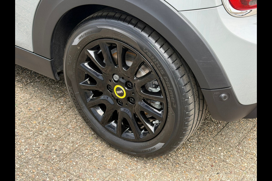 MINI Mini Electric MINI Electric 33 kWh 184 Pk | Navigatie | Cruise | Clima | 16".