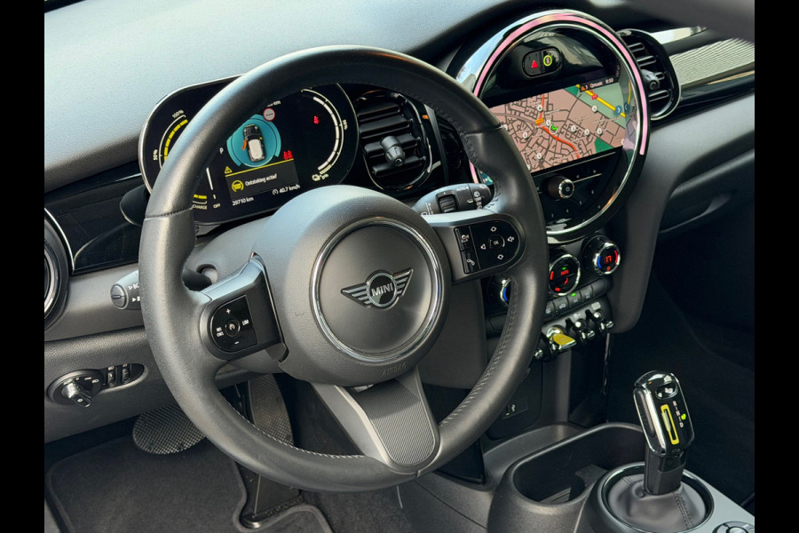 MINI Mini Electric MINI Electric 33 kWh 184 Pk | Navigatie | Cruise | Clima | 16".