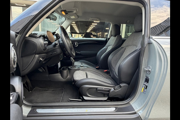 MINI Mini Electric MINI Electric 33 kWh 184 Pk | Navigatie | Cruise | Clima | 16".