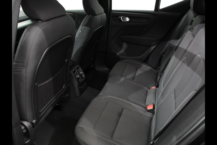 Volvo XC40 1.5 T5 Recharge Inscription Expression | Navigatie | Harman Kardon | Climate control | Adaptieve cruise control | Parkeersensoren | Achteruitrijcamera  | Keyless start | LED | Navigatie | Verwarmde voorstoelen | Apple Carplay/ Android Auto