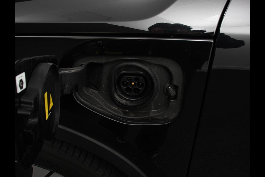 Volvo XC40 1.5 T5 Recharge Inscription Expression | Navigatie | Harman Kardon | Climate control | Adaptieve cruise control | Parkeersensoren | Achteruitrijcamera  | Keyless start | LED | Navigatie | Verwarmde voorstoelen | Apple Carplay/ Android Auto