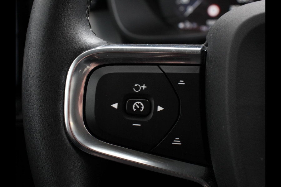 Volvo XC40 1.5 T5 Recharge Inscription Expression | Navigatie | Harman Kardon | Climate control | Adaptieve cruise control | Parkeersensoren | Achteruitrijcamera  | Keyless start | LED | Navigatie | Verwarmde voorstoelen | Apple Carplay/ Android Auto