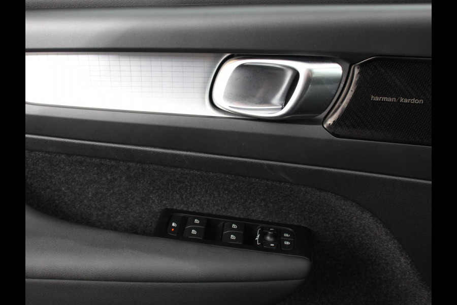 Volvo XC40 1.5 T5 Recharge Inscription Expression | Navigatie | Harman Kardon | Climate control | Adaptieve cruise control | Parkeersensoren | Achteruitrijcamera  | Keyless start | LED | Navigatie | Verwarmde voorstoelen | Apple Carplay/ Android Auto