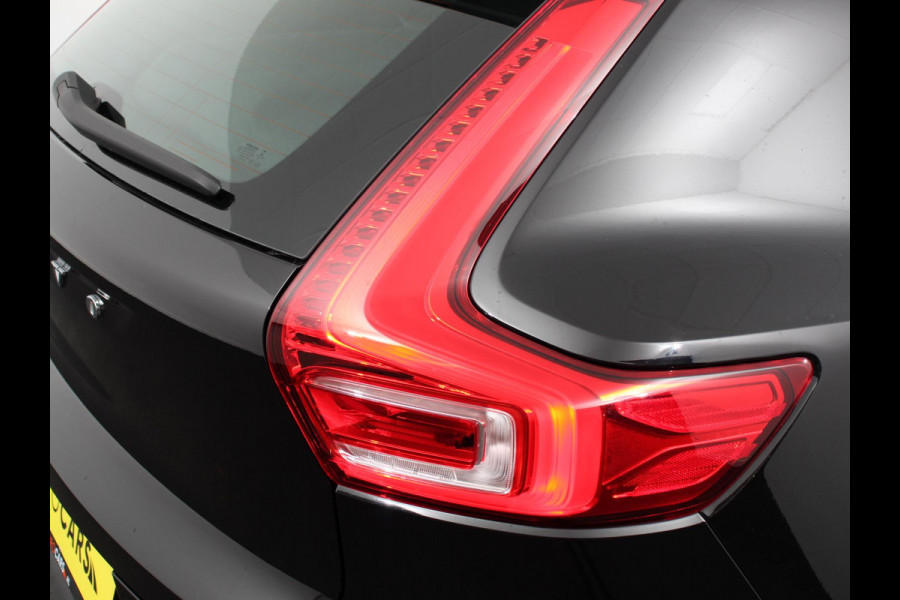 Volvo XC40 1.5 T5 Recharge Inscription Expression | Navigatie | Harman Kardon | Climate control | Adaptieve cruise control | Parkeersensoren | Achteruitrijcamera  | Keyless start | LED | Navigatie | Verwarmde voorstoelen | Apple Carplay/ Android Auto
