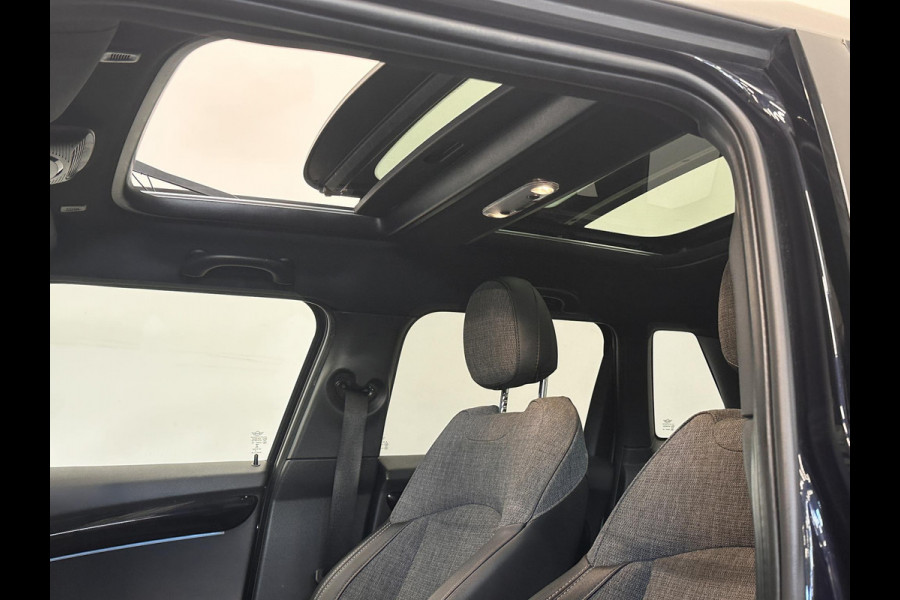MINI Cooper 1.5 Yours 5-DRS DCT-7 Aut. 136pk Panoramadak Sportstoelen Navi Carplay PDC Achter+Camera Full LED Armsteun Cruise Control Stoelverwarming