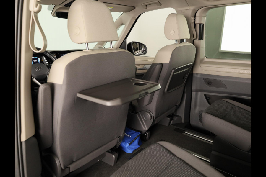 Volkswagen Multivan 1.5 eHybrid L2 Economy Business 4Motion | 7 Zits | Zwenkbare Trekhaak | Navigatie | Achteruitrij  Camera | Parkeer hulp | 65% getinte ruiten achter |