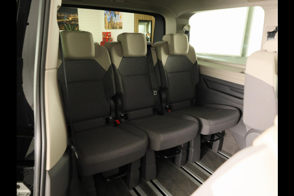 Volkswagen Multivan 1.5 eHybrid L2 Economy Business 4Motion | 7 Zits | Zwenkbare Trekhaak | Navigatie | Achteruitrij  Camera | Parkeer hulp | 65% getinte ruiten achter |