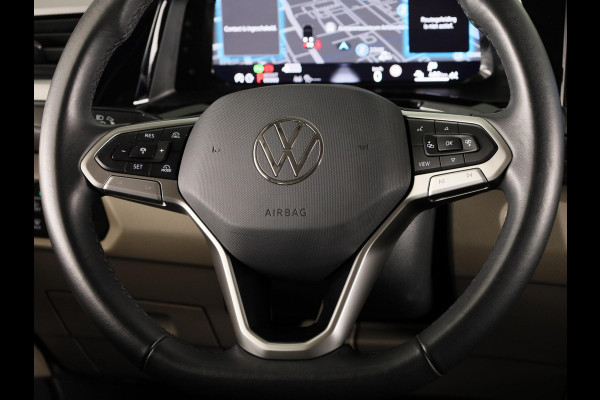 Volkswagen Multivan 1.5 eHybrid L2 Economy Business 4Motion | 7 Zits | Zwenkbare Trekhaak | Navigatie | Achteruitrij  Camera | Parkeer hulp | 65% getinte ruiten achter |