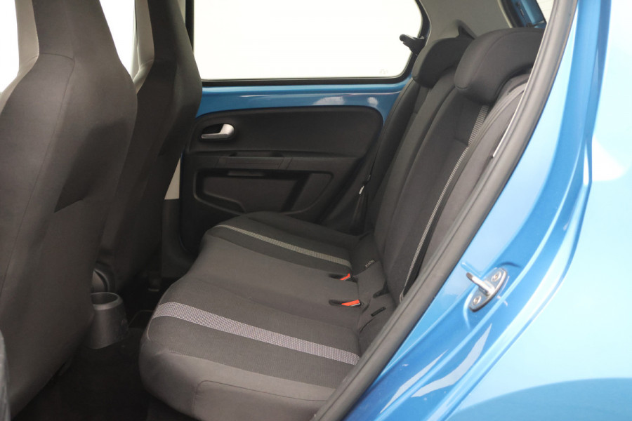 Volkswagen up! 1.0 BMT high up! Climate, Stoelverwarming, Cruise, PDC, 16"
