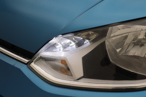 Volkswagen up! 1.0 BMT high up! Climate, Stoelverwarming, Cruise, PDC, 16"