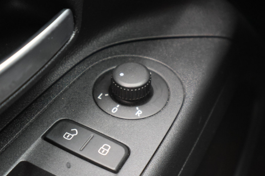 Volkswagen up! 1.0 BMT high up! Climate, Stoelverwarming, Cruise, PDC, 16"