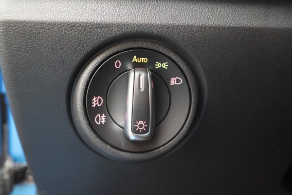 Volkswagen up! 1.0 BMT high up! Climate, Stoelverwarming, Cruise, PDC, 16"