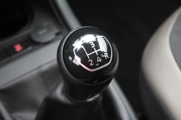 Volkswagen up! 1.0 BMT high up! Climate, Stoelverwarming, Cruise, PDC, 16"