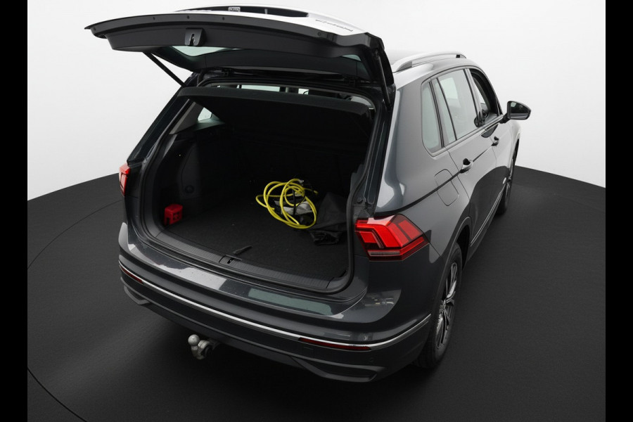 Volkswagen Tiguan e-Hybrid 245PK DSG LIFE TREKHAAK/NAVI/360CAMERA