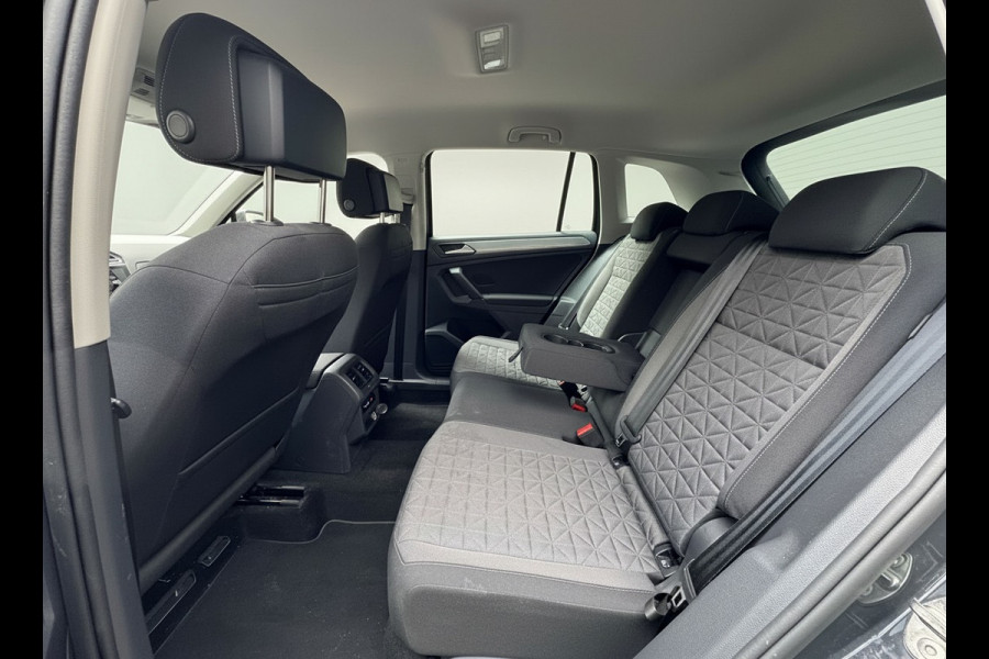 Volkswagen Tiguan e-Hybrid 245PK DSG LIFE TREKHAAK/NAVI/360CAMERA