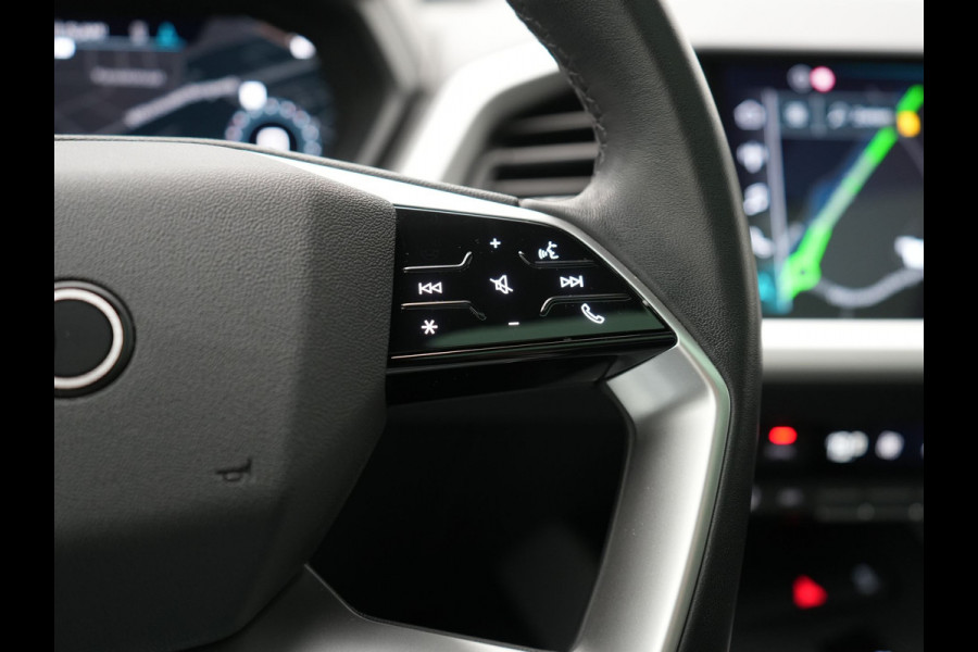 Audi Q4 e-tron 35 Advanced edition 55 kWh 170pk Dealer O.H. | Panodak | Head Up | Matrix LED | Sonos Audio | Voorstoelen Verwarmd | Apple Carplay | Navigatie | Virtual Cockpit Plus | DAB | 20"L.M | Cruise Control |