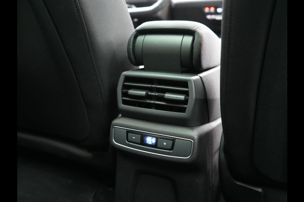 Audi Q4 e-tron 35 Advanced edition 55 kWh 170pk Dealer O.H. | Panodak | Head Up | Matrix LED | Sonos Audio | Voorstoelen Verwarmd | Apple Carplay | Navigatie | Virtual Cockpit Plus | DAB | 20"L.M | Cruise Control |