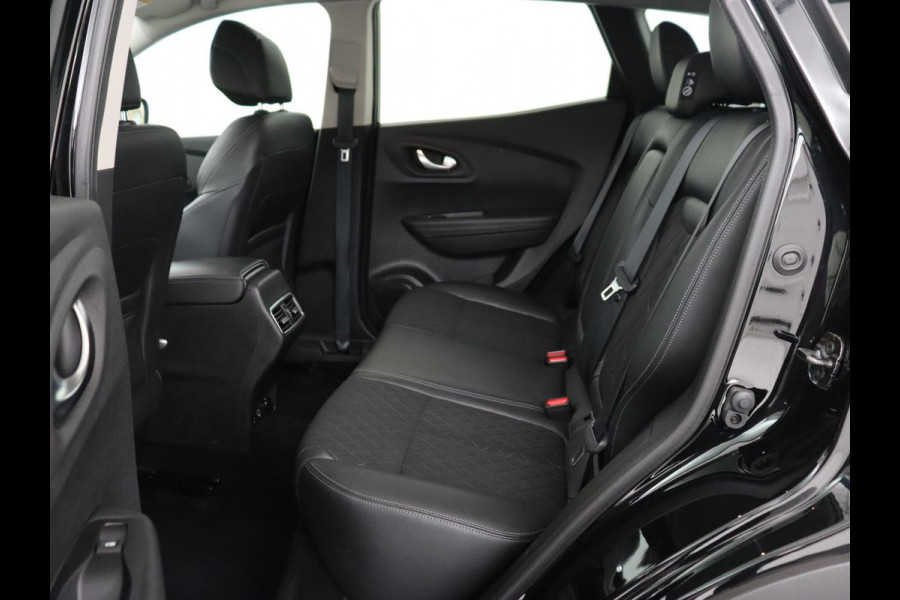 Renault Kadjar 1.3 TCe Intens | Automaat | Trekhaak | Carplay | Camera | Half leder | Keyless | Full LED | Navigatie | Dodehoek detectie | Cruise control | DAB | Climate control