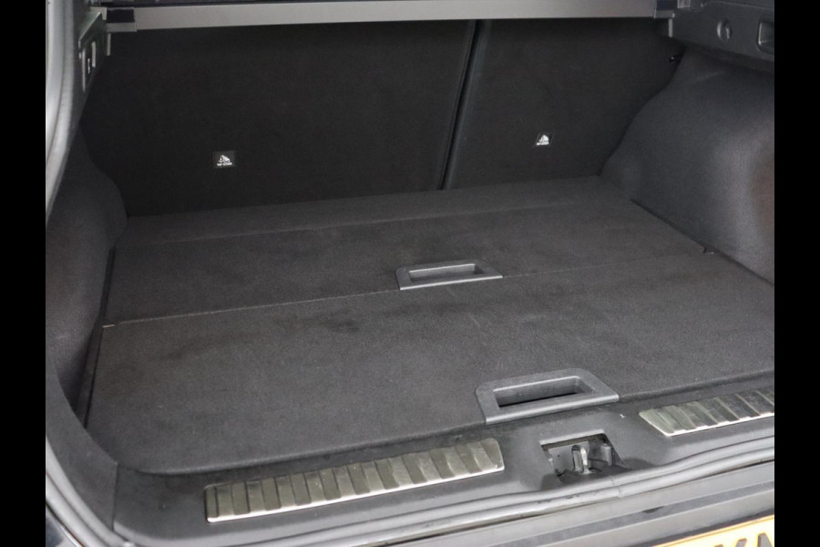 Renault Kadjar 1.3 TCe Intens | Automaat | Trekhaak | Carplay | Camera | Half leder | Keyless | Full LED | Navigatie | Dodehoek detectie | Cruise control | DAB | Climate control