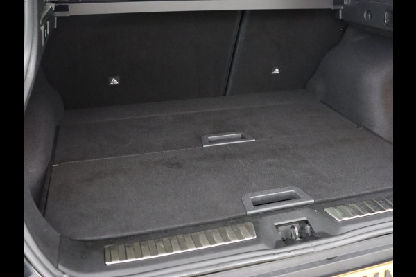 Renault Kadjar 1.3 TCe Intens | Automaat | Trekhaak | Carplay | Camera | Half leder | Keyless | Full LED | Navigatie | Dodehoek detectie | Cruise control | DAB | Climate control