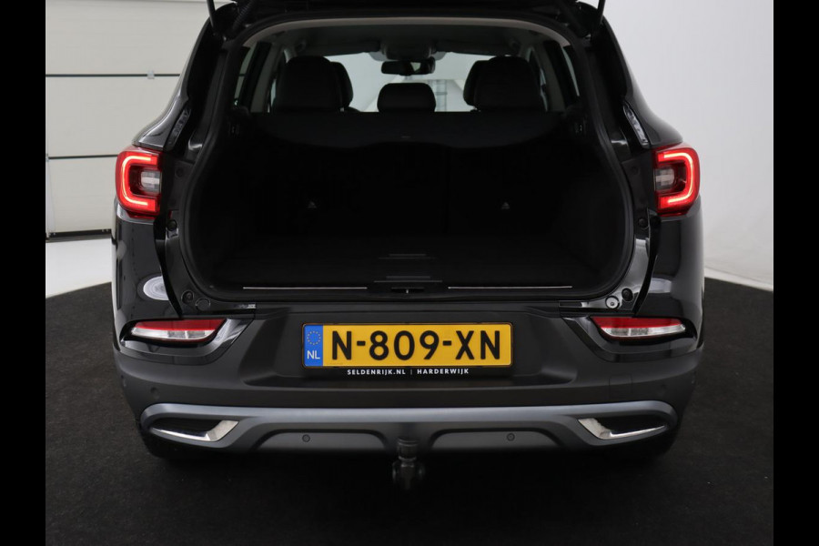 Renault Kadjar 1.3 TCe Intens | Automaat | Trekhaak | Carplay | Camera | Half leder | Keyless | Full LED | Navigatie | Dodehoek detectie | Cruise control | DAB | Climate control