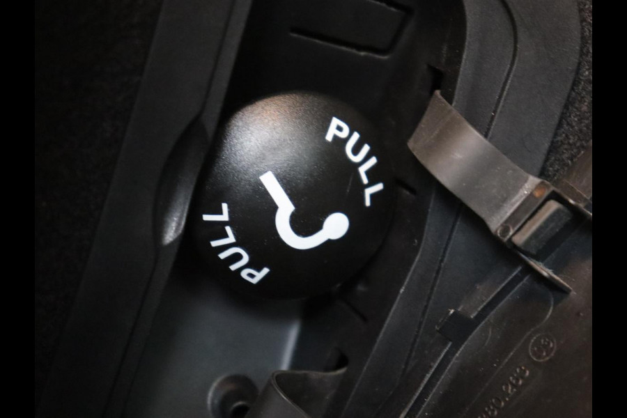 Renault Kadjar 1.3 TCe Intens | Automaat | Trekhaak | Carplay | Camera | Half leder | Keyless | Full LED | Navigatie | Dodehoek detectie | Cruise control | DAB | Climate control