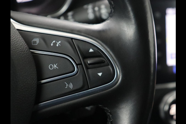 Renault Kadjar 1.3 TCe Intens | Automaat | Trekhaak | Carplay | Camera | Half leder | Keyless | Full LED | Navigatie | Dodehoek detectie | Cruise control | DAB | Climate control
