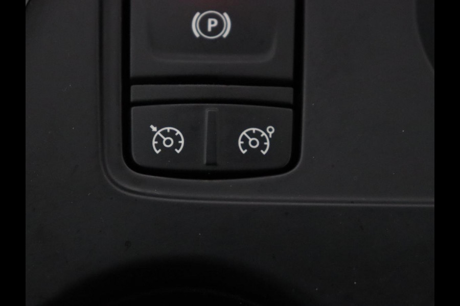 Renault Kadjar 1.3 TCe Intens | Automaat | Trekhaak | Carplay | Camera | Half leder | Keyless | Full LED | Navigatie | Dodehoek detectie | Cruise control | DAB | Climate control