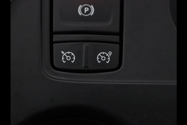 Renault Kadjar 1.3 TCe Intens | Automaat | Trekhaak | Carplay | Camera | Half leder | Keyless | Full LED | Navigatie | Dodehoek detectie | Cruise control | DAB | Climate control