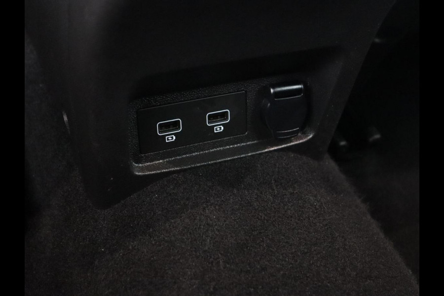 Renault Kadjar 1.3 TCe Intens | Automaat | Trekhaak | Carplay | Camera | Half leder | Keyless | Full LED | Navigatie | Dodehoek detectie | Cruise control | DAB | Climate control