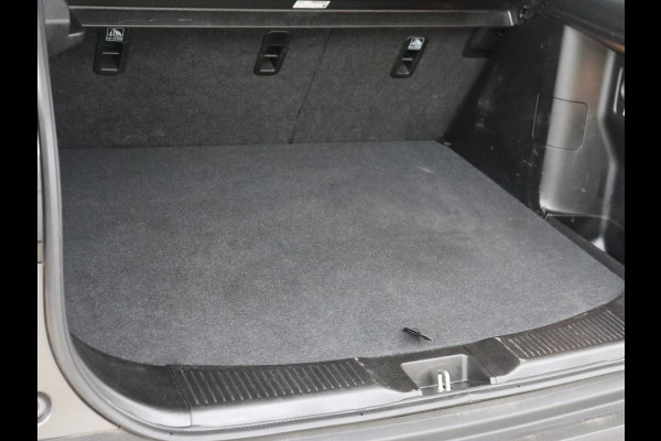 Suzuki S-Cross 1.4 Boosterjet Comfort Smart Hybrid | Trekhaak | Adaptive cruise | Carplay | Camera | Full LED | 17'' | Airco | Bluetooth | DAB