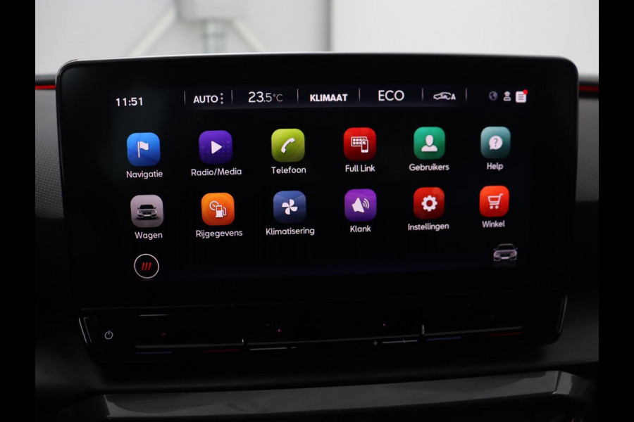 CUPRA Leon 1.4 e-Hybrid VZ Business | 245pk | SOH 92% | Trekhaak | Carplay | Adaptive cruise | Sportstoelen | Navigatie | Stuurverwarming | Parkeerhulp | Full LED | Sfeerverlichting | Keyless | PHEV | Plug In