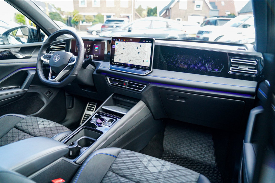Volkswagen Tiguan 1.5 eTSI R-Line Edition | 360 camera | Massage | Stuurwiel Verwarming | IQ Light | NIEUW