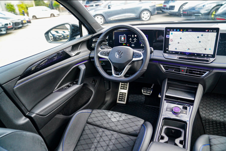 Volkswagen Tiguan 1.5 eTSI R-Line Edition | 360 camera | Massage | Stuurwiel Verwarming | IQ Light | NIEUW