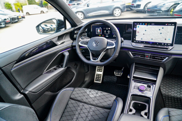 Volkswagen Tiguan 1.5 eTSI R-Line Edition | 360 camera | Massage | Stuurwiel Verwarming | IQ Light | NIEUW