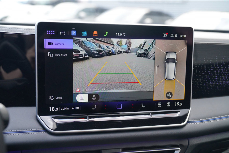 Volkswagen Tiguan 1.5 eTSI R-Line Edition | 360 camera | Massage | Stuurwiel Verwarming | IQ Light | NIEUW
