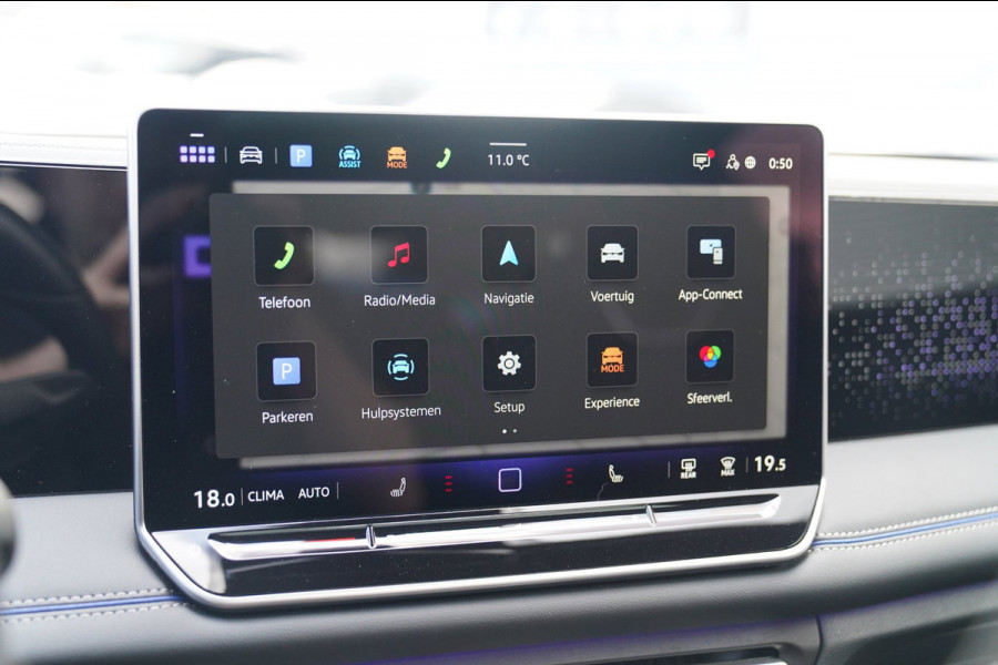 Volkswagen Tiguan 1.5 eTSI R-Line Edition | 360 camera | Massage | Stuurwiel Verwarming | IQ Light | NIEUW