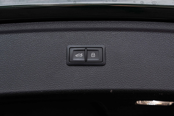 Audi Q5 55 TFSI e Quattro Competition 367 PK Pano ACC Keyless Luchtvering B&O 22''